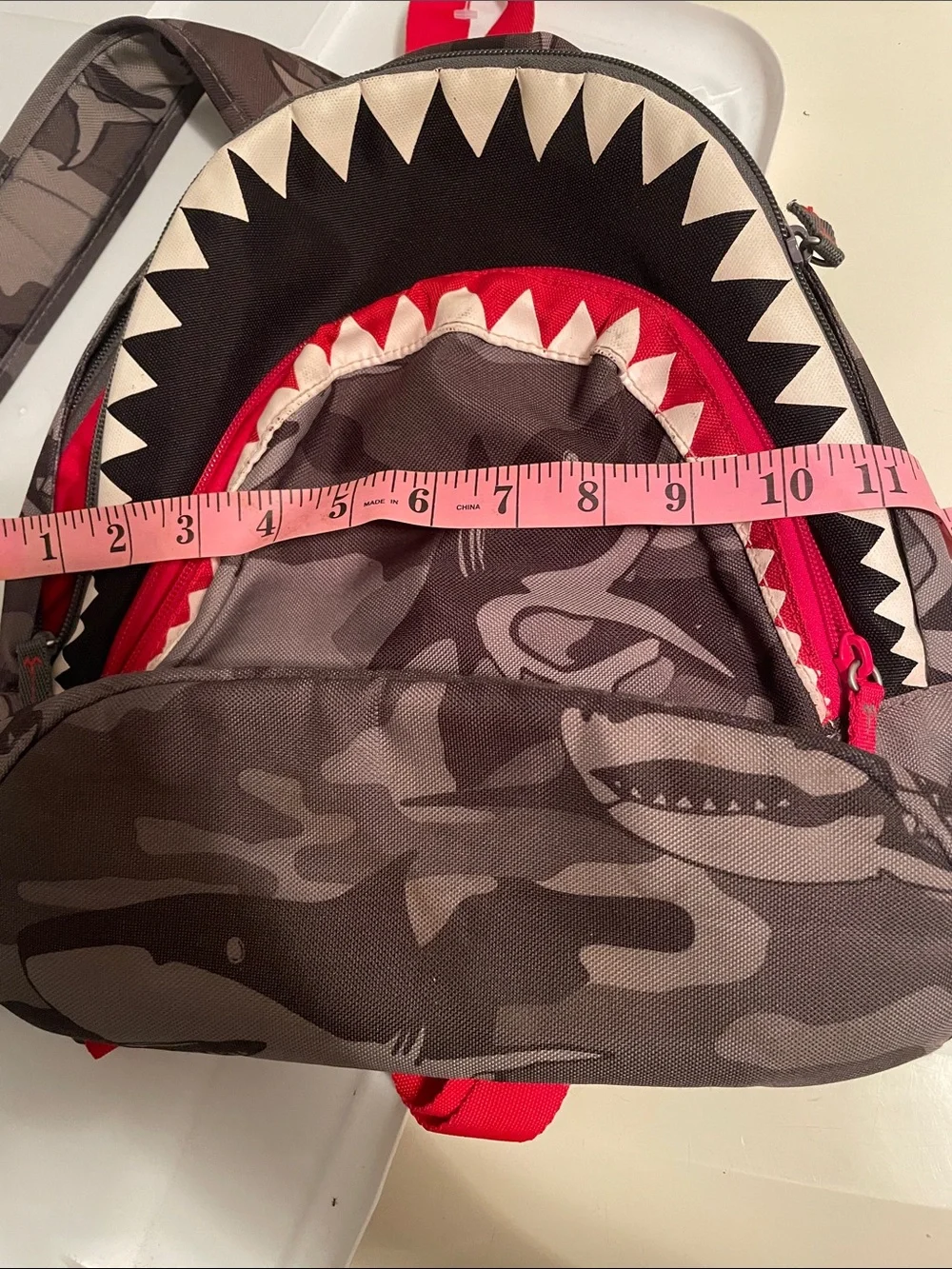 GAP Gray Camo Shark-Teeth Backpack with Red Trim